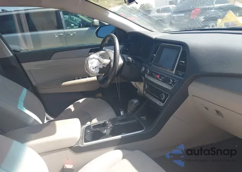 2019 Hyundai Sonata Sel z USA, uszkodzony, nr VIN 5NPE34AF0KH779333